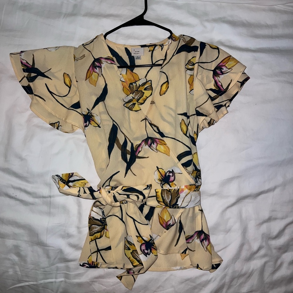 yellow blouse